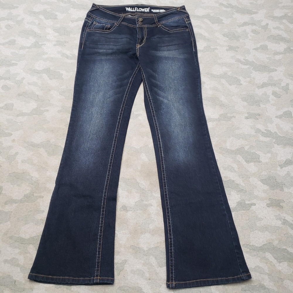 Wallflower Jeans Womens 9 Blue Pockets Stretch Bootcut Denim Dark Wash